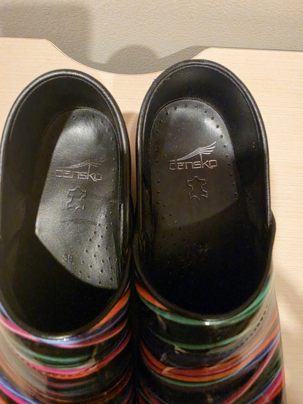 Dansko Professional Clogs 38 Multicolor Stripe Patent Leather Comfort Shoes - Picture 6 of 9